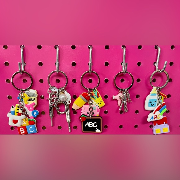 KEYCHAINS - Picture 7 of 7